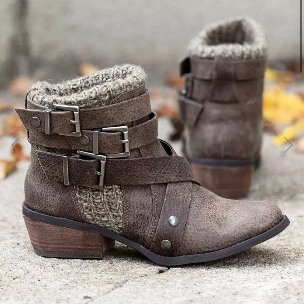 Not Rated Deep Trouble Boot Taupe  Buckle discontinued  size 9
